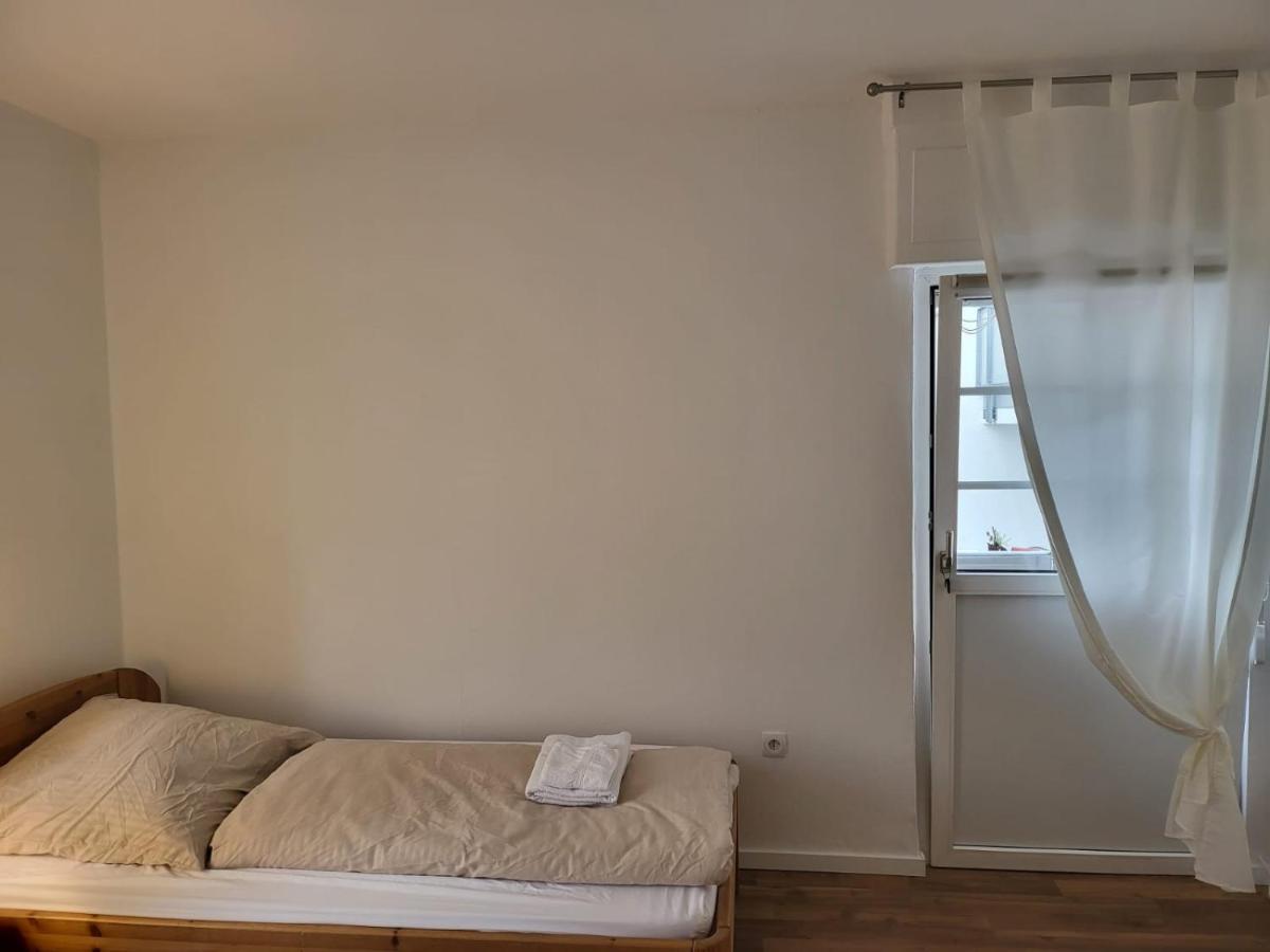 Privatzimmer An Der Uniklinik Magonza Esterno foto