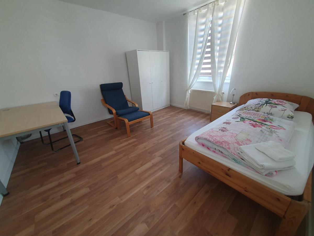 Privatzimmer An Der Uniklinik Magonza Esterno foto