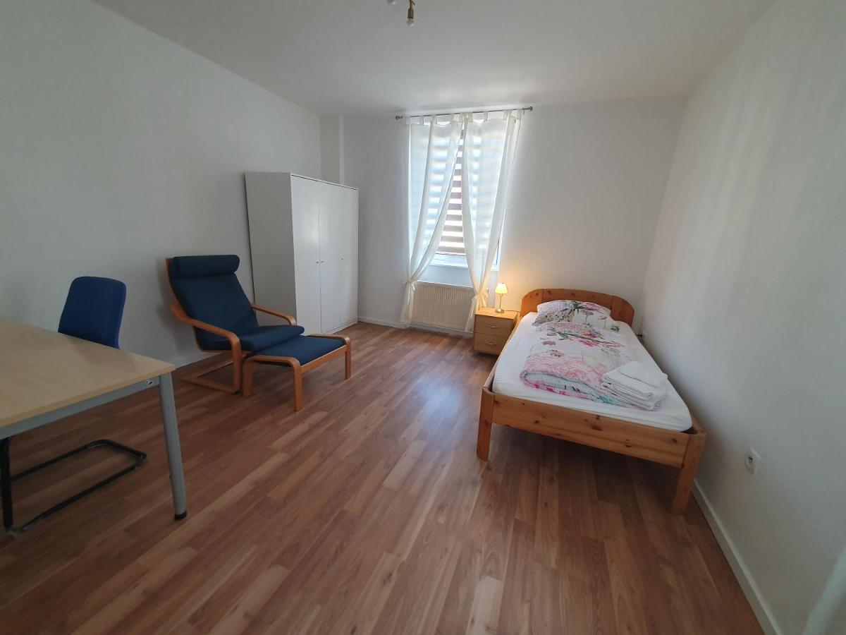 Privatzimmer An Der Uniklinik Magonza Esterno foto